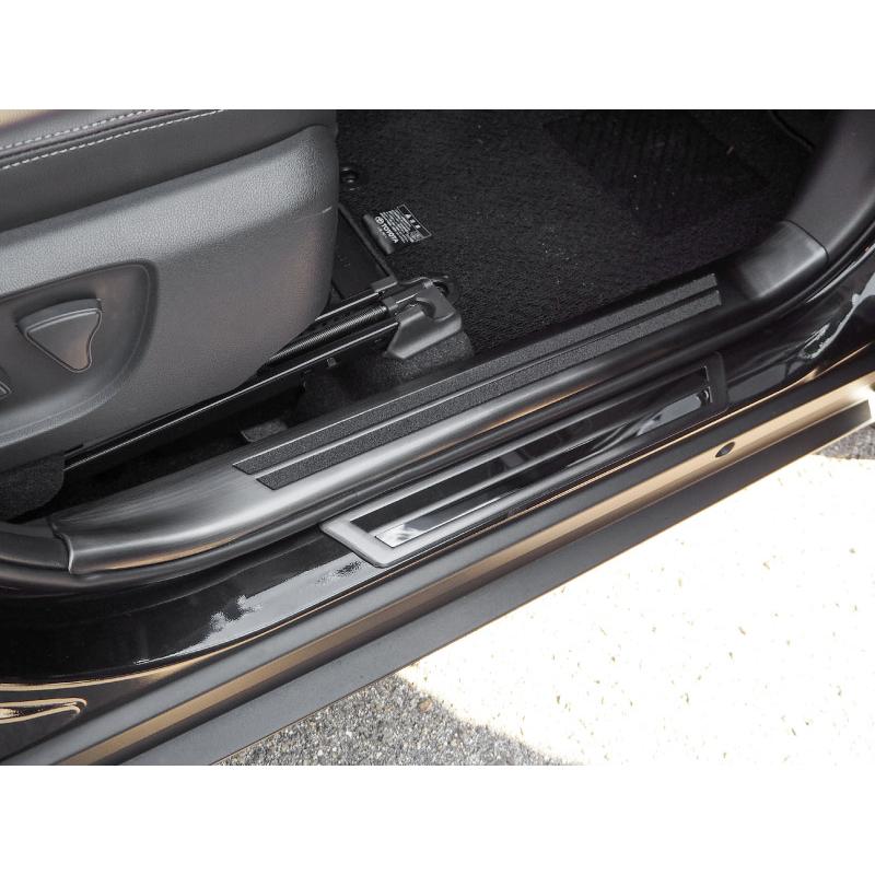 サムライプロデュース セット割 トヨタ 新型ヤリスクロス サイド