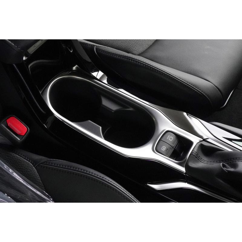 サムライプロデュース カローラクロス ドリンクホルダー周り