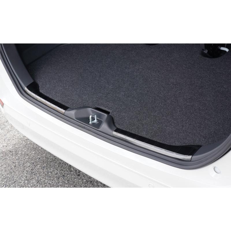 ノア/ヴォクシー90系 リアバンパーステップガード+ラゲッジスカッフプレート Amazon | TARCELL 新型 ヴォクシー 90系 ノア90系 に対応 ラゲッジ