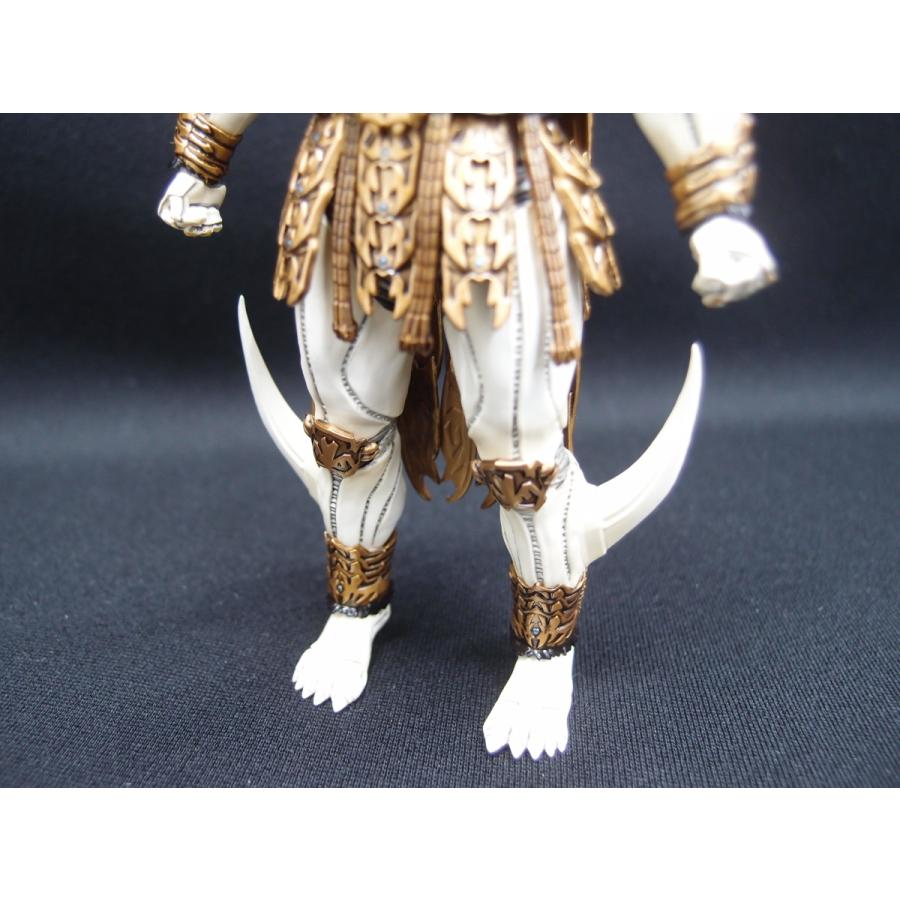 BANDAI S.H.Figuarts 真骨彫製法 仮面ライダークウガ ン・ダグバ