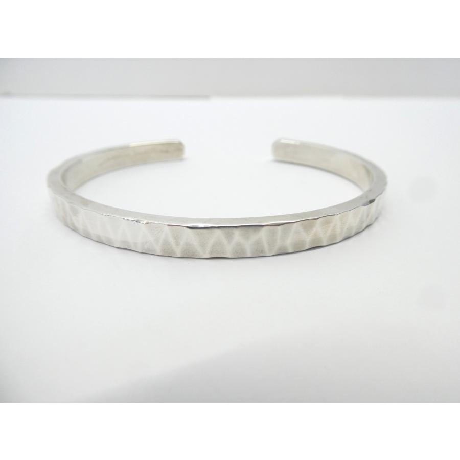 琉 平手打ち SILVER バングル 腕輪 △WA6975 : スリフト - 通販