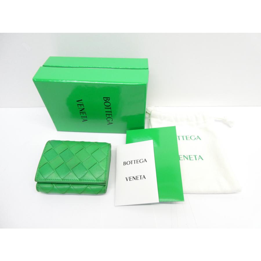 BOTTEGA VENETA（ボッテガ・ヴェネタ） イントレチャート 三つ折り 箱