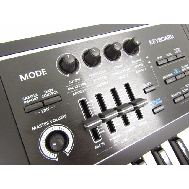 ローランド Roland Juno-D5 シンセサイザー ケース付き♪G3135 ローランド Roland Juno-D5 シンセサイザー ケース付き♪G3135