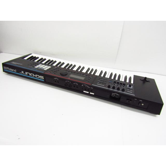 ローランド Roland Juno-D5 シンセサイザー ケース付き♪G3135 ローランド Roland Juno-D5 シンセサイザー ケース付き♪G3135