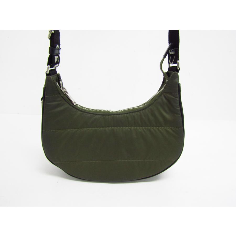 CELINE（セリーヌ） AVA キルテッドソフトナイロンショルダーバッグ