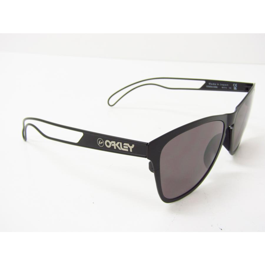 美品 OAKLEY オークリー Frogskins fragment フラグメント Satin Black Titanium OO6044-0356 サングラス 箱・巾着付き ▼AC24310｜thrift-webshop｜03