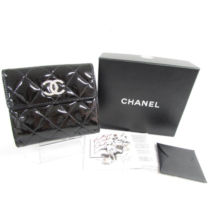 CHANEL シャネル エナメル マトラッセ 2つ折り財布(小銭入れあり  