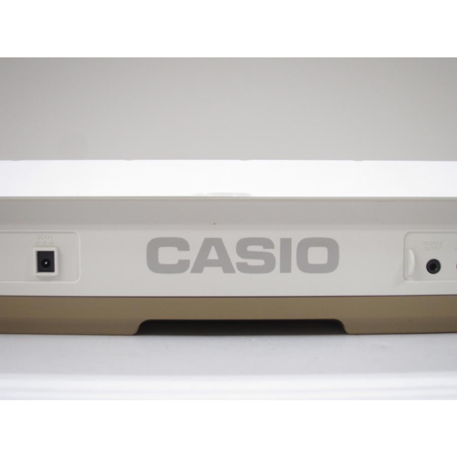 CASIO カシオ LK-526 61鍵盤 光ナビゲーションキーボード CASIO カシオ LK-526 61鍵盤 光ナビゲーションキーボード