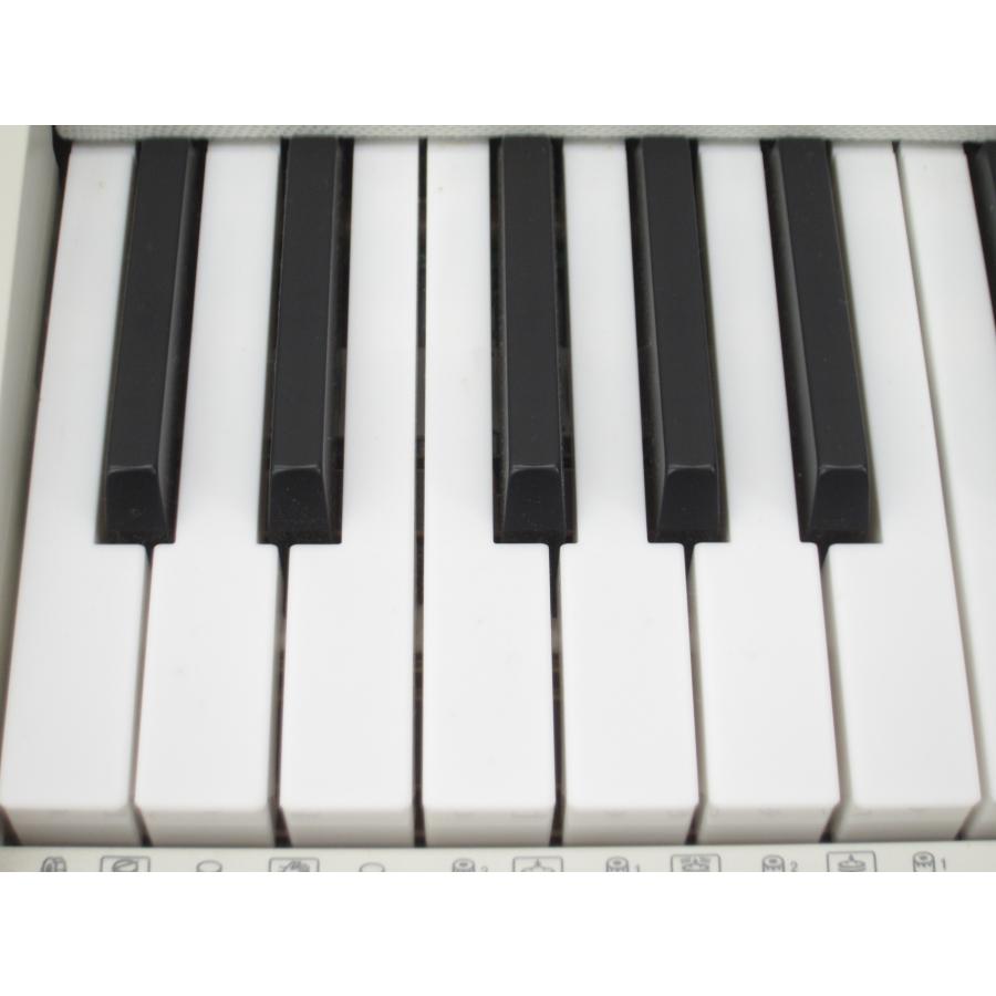 CASIO カシオ LK-526 61鍵盤 光ナビゲーションキーボード CASIO カシオ LK-526 61鍵盤 光ナビゲーションキーボード