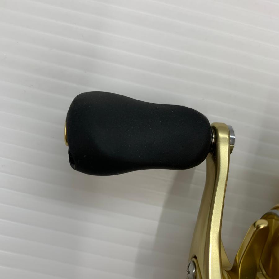 シマノ SHIMANO ベイトリール 右ハンドル 23カルカッタコンクエスト MD