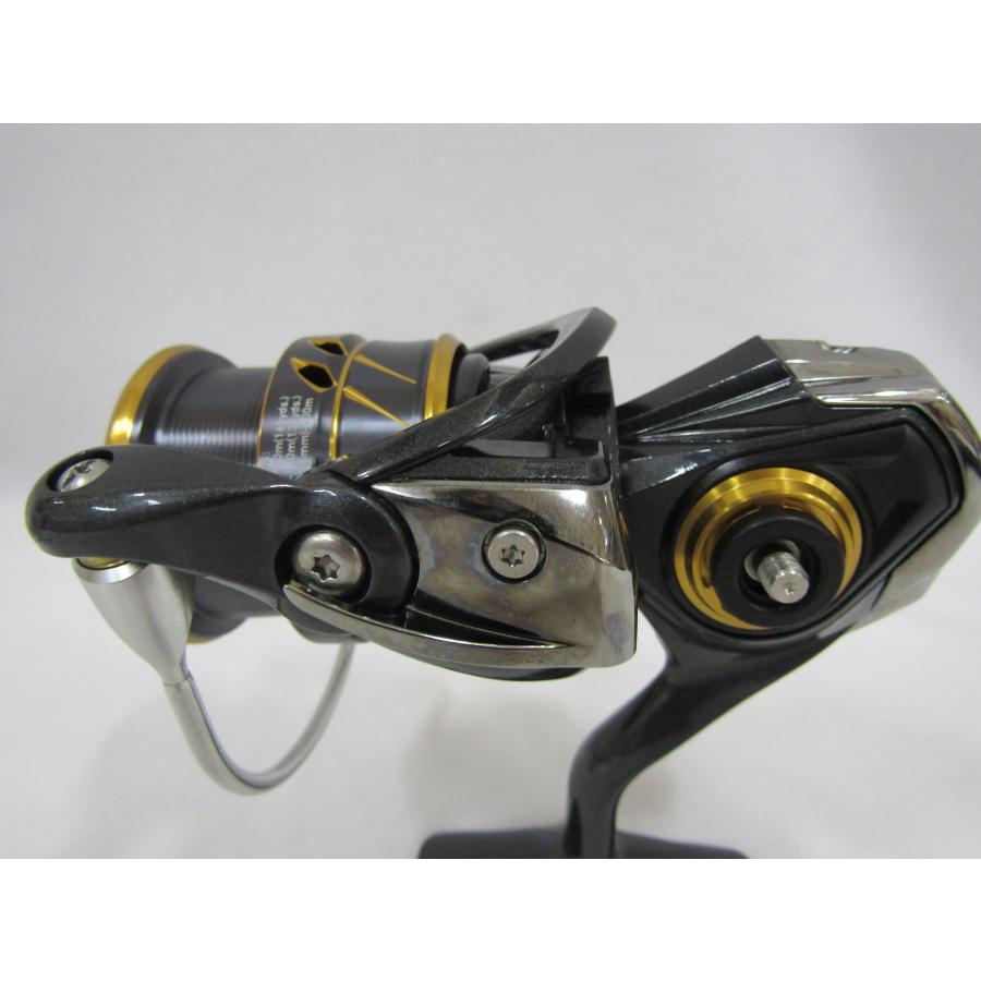 【極美品】ダイワ21カルディアLT2500S-XH バス釣り エギング 箱付 DAIWA（ダイワ） スピニングリール 21 カルディア LT2500S-XH エギング
