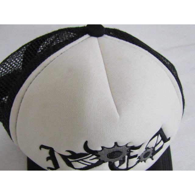 ideaswam メッシュキャップトラッカーキャップ ホワイト/ブラック IDEASWAM Head Shot Trucker Cap イヴアスワム メッシュ トラッカー