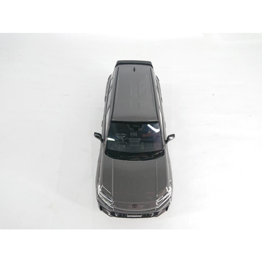 トヨタ（TOYOTA） RAV4 GR SPORT アーバンロック 1/30色見本ミニカー