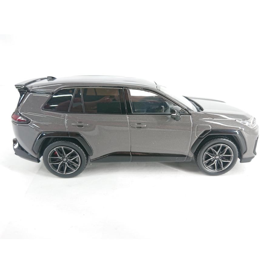 新型RAV4 ミニカー トヨタ rav4 Amazon | 1/30 トヨタ 新型RAV4 ラブフォー ラブ4 ハイブリッド 非売品