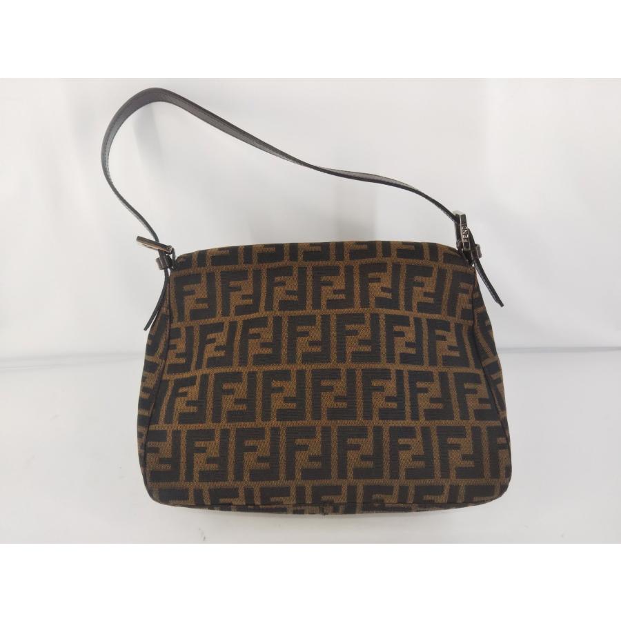 FENDI（フェンディ） 美品 ズッカ柄 マンマバケット ワンショルダー 