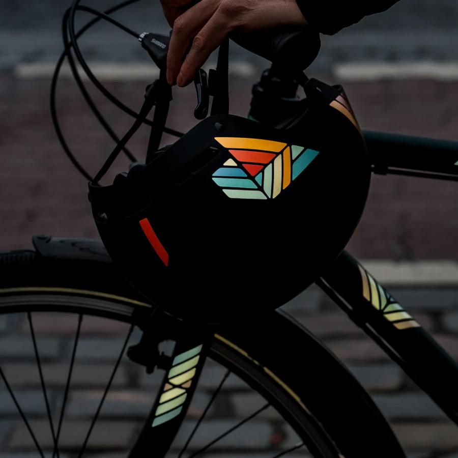 REFLECTIVE BERLIN リフレクティブベルリン SHAPE シェイプ シリーズ DELTA デルタ black ブラック リフレクター 反射 子供 安全 |  | 02