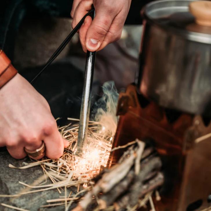 Uberleben ウーバーリーベン Kraftig "8 Fire Starter クラフティグ ８インチ ファイヤースターター 火打石 メタルマッチ フェロセリウム ブッシュクラフト |  | 02