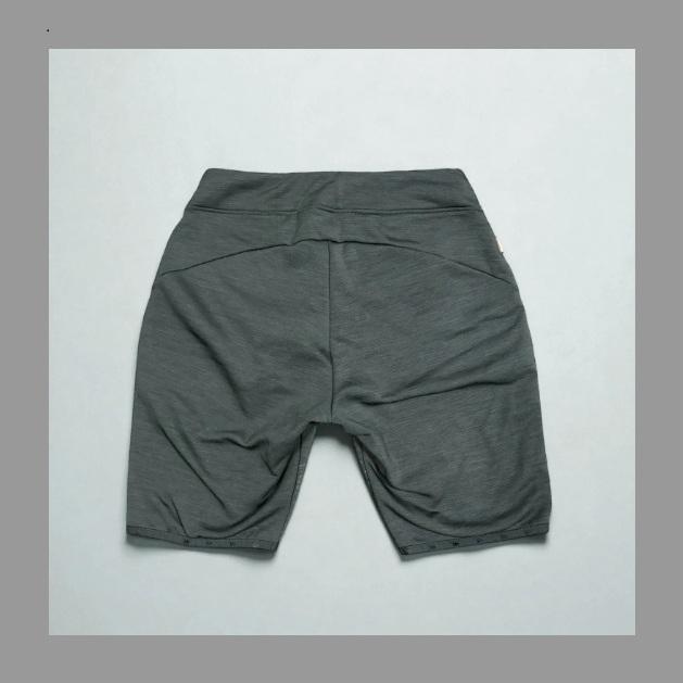 VARGKLADER ヴァーグクレイダー W GRANO POWER WOOL SHORTS  グラノ パワーウール ショーツ phantom black M サイズ ファントムブラック サンプル品 |  | 01