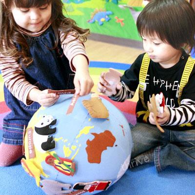 [特価50％OFF][特価50％OFF]フェルト教材 ころころ地球儀 MINI WOELD GLOBE 30cm 151064 ラッピング不可 |  | 01