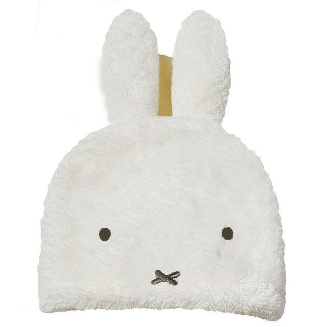 1月上旬入荷予定 ループ付き マイクロファイバー ハンドタオル ミッフィー ミッフィーとおでかけ ネコポス対応品 723786 |  | 01