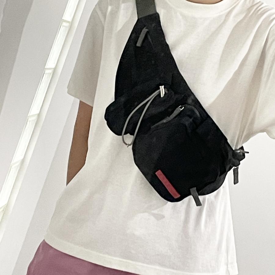 PRADA（プラダ） 美品 ナイロン ウエストバッグ ボディバッグ ブラック