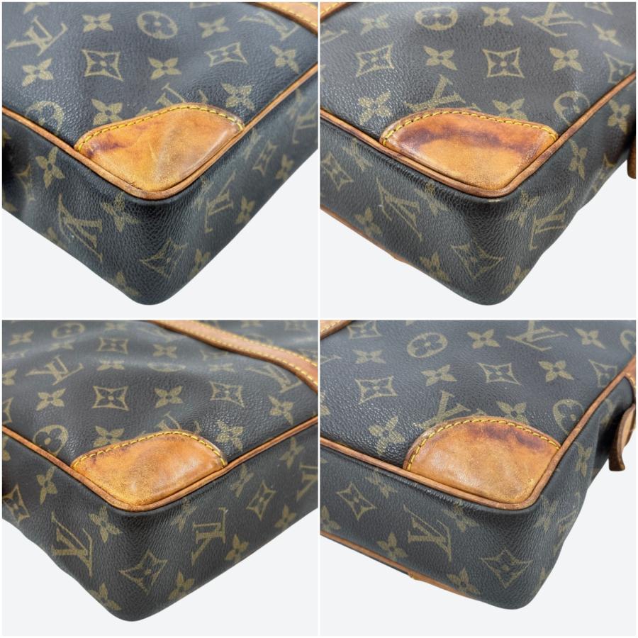 LOUIS VUITTON（ルイ・ヴィトン） モノグラム ポルト ドキュマン