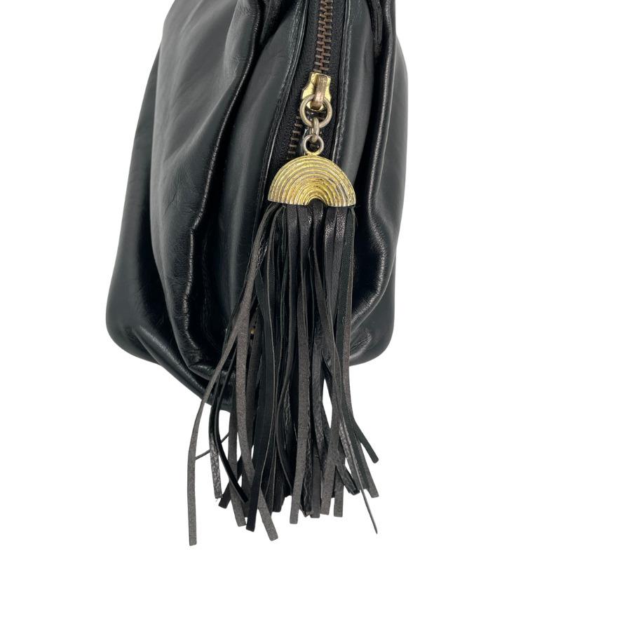 フェンディ　FENDI　ハンドバッグ　レザー