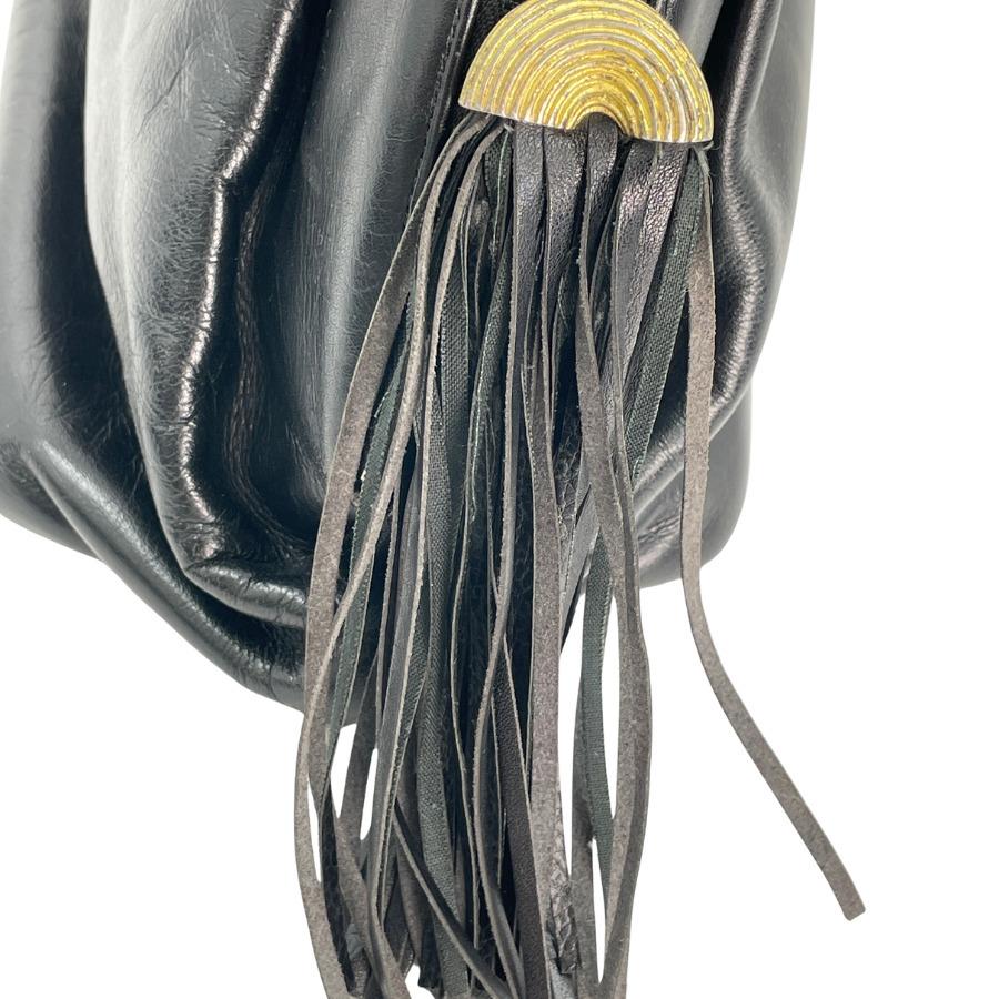 フェンディ　FENDI　ハンドバッグ　レザー