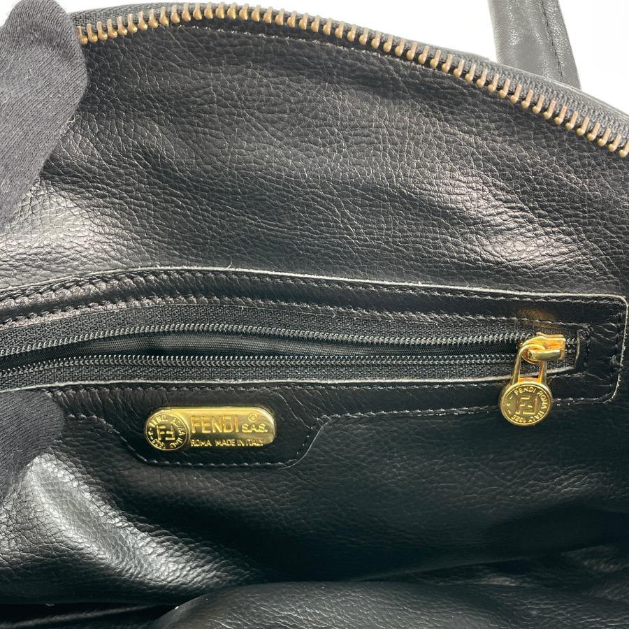 フェンディ　FENDI　ハンドバッグ　レザー