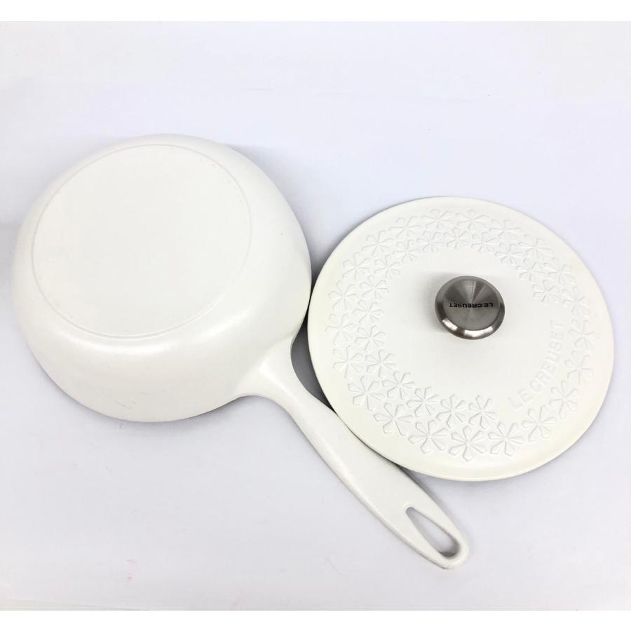 LE CREUSET ルクルーゼ ソーシエ 片手鍋 21cm 蓋つき ホワイト LE CREUSET ルクルーゼ ソーシエ 片手鍋 21cm 蓋つき ホワイト