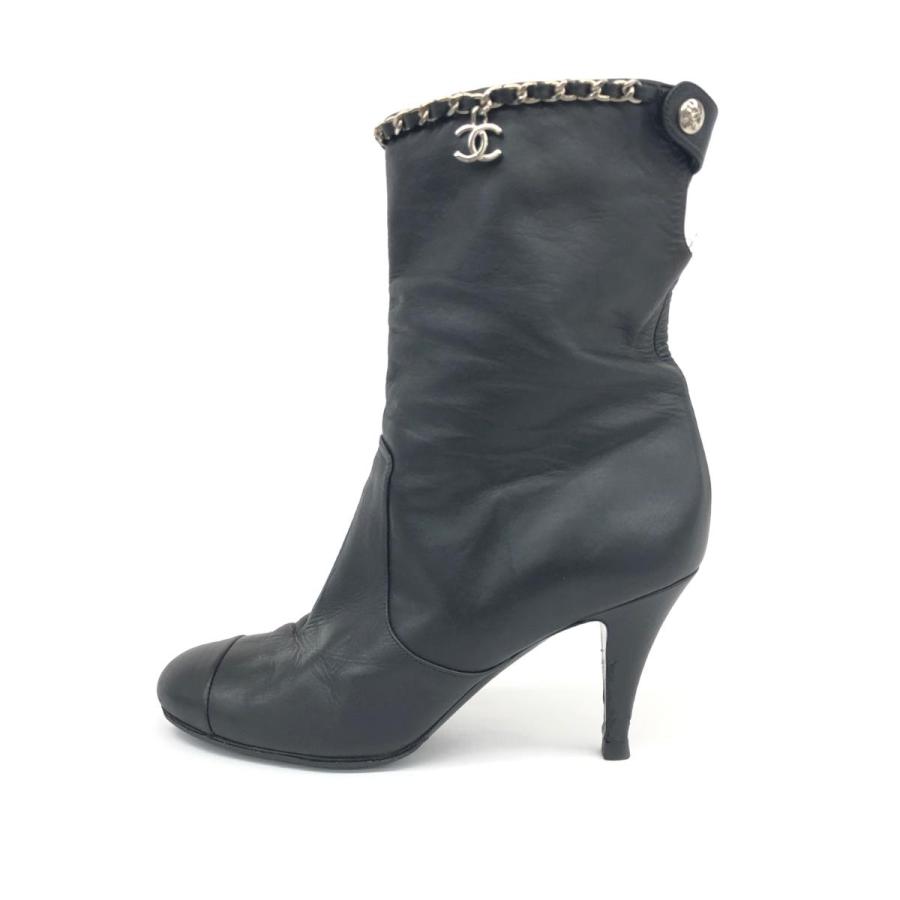 CHANEL シャネル ブラックレザー チェーン ココマーク ショートブーツ CHANEL シャネル ココマーク ショートブーツ 38 1/2 ブラック