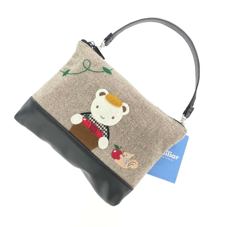 FAMILIAR ファミリア ストラップ付きポーチ 新品同様 秋のファミリア  