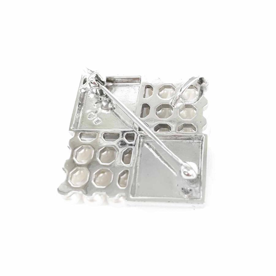 MIKIMOTO ミキモト SVブローチ 美品 シルバーカラー スクエア MIKIMOTO ミキモト SVブローチ 美品 シルバーカラー スクエア