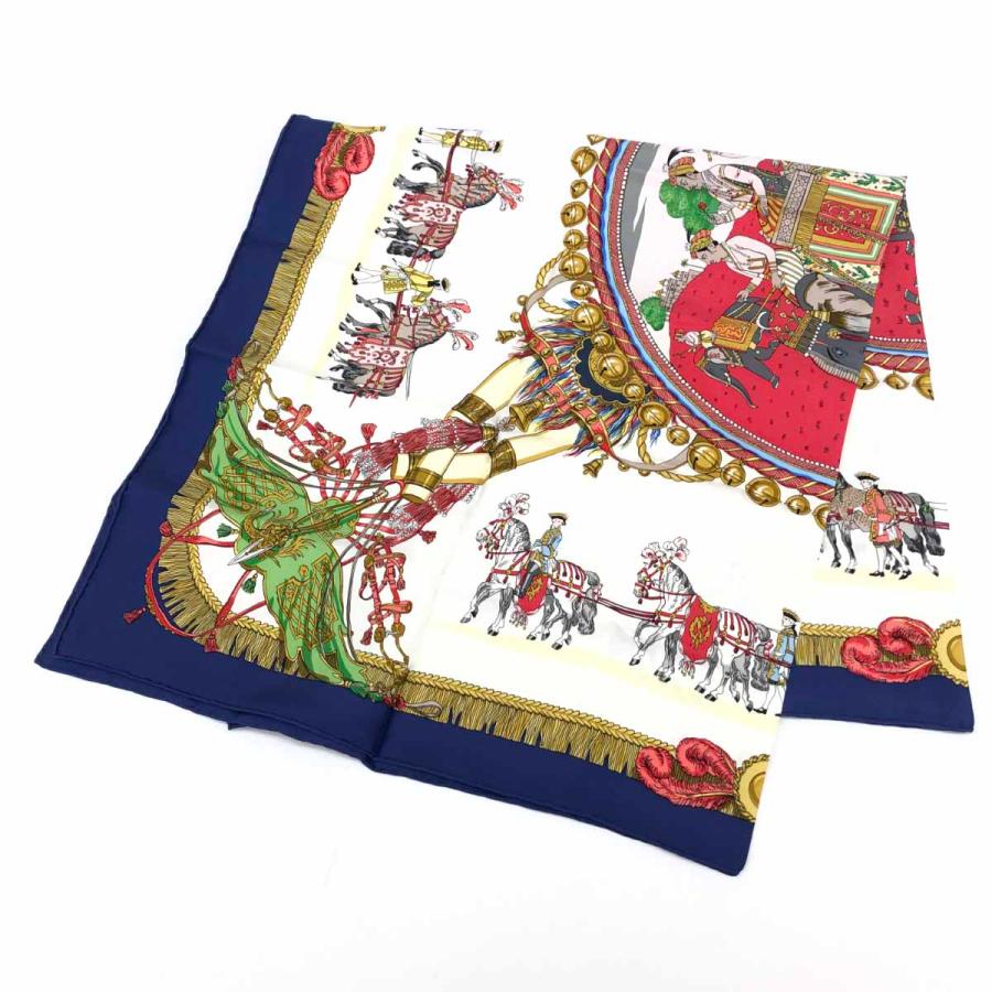 HERMES エルメス スカーフ 美品 ホワイト/ネイビー シルク100 HERMES エルメス スカーフ 美品 ホワイト/ネイビー シルク100