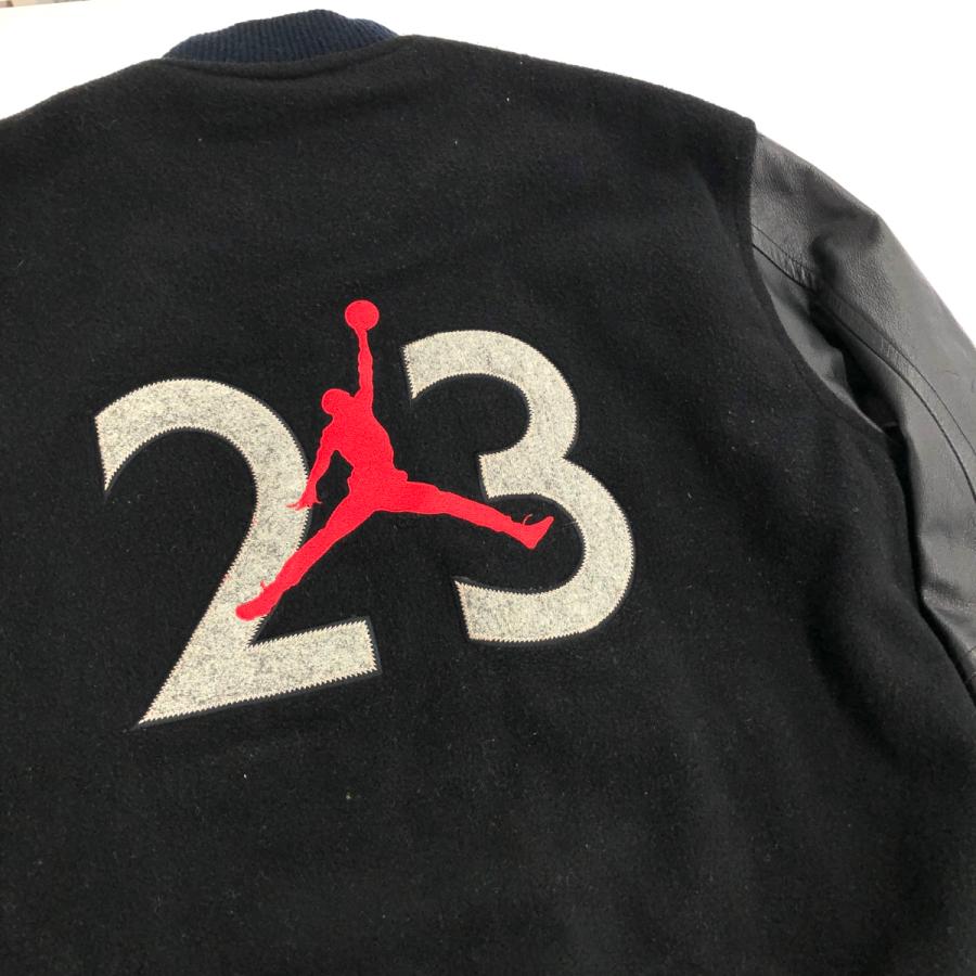 NIKE ナイキ バーシティ ジャケット サイズ:表記なし ブラック NIKE ナイキ バーシティ ジャケット サイズ:表記なし ブラック