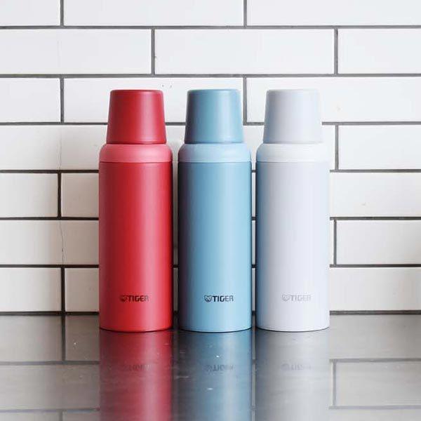 ランドクルーザー 真空ボトル 600ml 70ロゴ　ポップアップ限定カラー水筒 ランドクルーザー 真空ボトル 600ml 70ロゴ ポップアップ限定