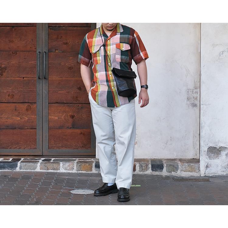 ＜クーポン対象外＞<br>SLOW スロウ bono gasmask shoulder ボーノ ガスマスク ショルダー 858S20L 鞄 本革 栃木レザー ブラック ユニセックス | ボーノ | 01