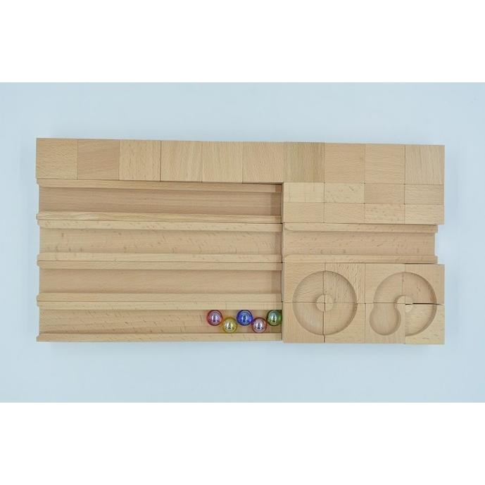 省スペースで遊べるコンパクトシリーズ】 小さな大工さん ビー玉転がし