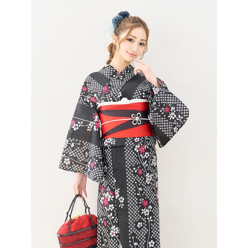 ◆涼し黒地の花浴衣◆◆新品未使用　呉服店購入　浴衣◆清楚上品ゆかた着物 浴衣SALE最大77％OFF 7/31迄)【Prices down】bonheur saisons