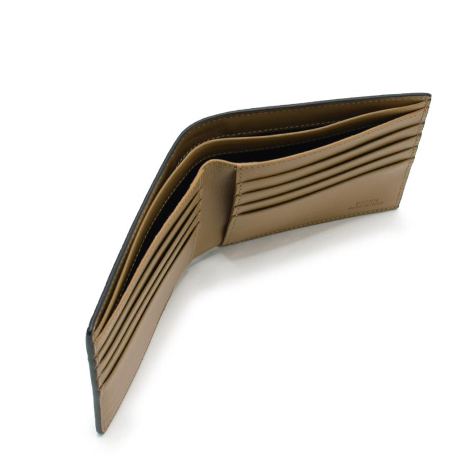 未使用品　フェンディ 7M0169 AJF8 札入れ　保存部　箱付き 未使用品フェンディ 7M0169 AJF8 札入れ保存部箱付き