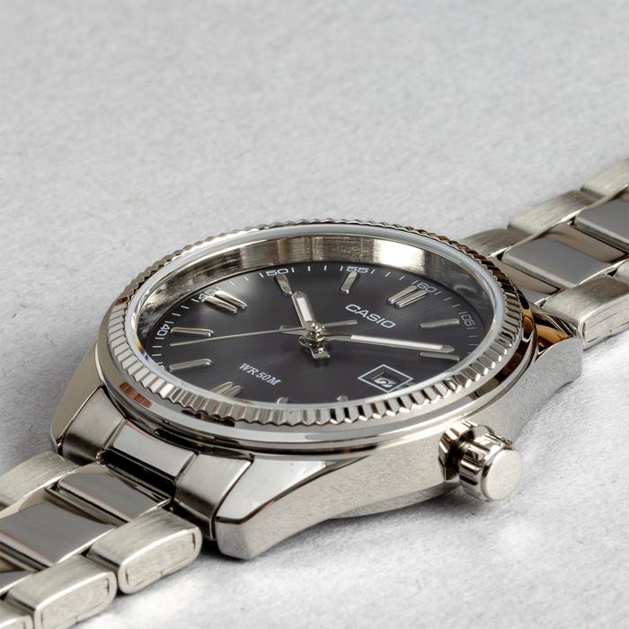 CASIO STANDARD WOMEN カシオ LTP-1302D 腕時計 時計 ブランド レディース チープカシオ チプカシ アナログ 日付 日本未発売 ギフト プレゼントの画像