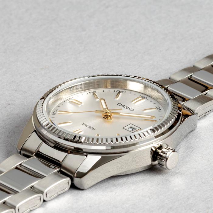 CASIO STANDARD WOMEN カシオ LTP-1302D 腕時計 時計 ブランド レディース チープカシオ チプカシ アナログ 日付 日本未発売 ギフト プレゼントの画像