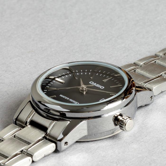 CASIO STANDARD WOMEN カシオ LTP-V002D 腕時計 時計 ブランド レディース チープカシオ チプカシ アナログ 日付 日本未発売 ギフト プレゼントの画像