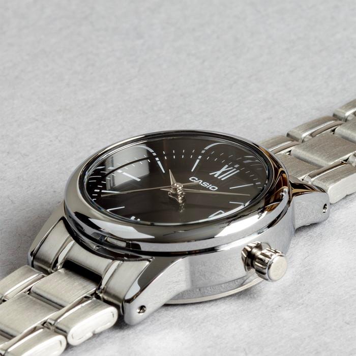 CASIO STANDARD WOMEN カシオ LTP-V002D 腕時計 時計 ブランド レディース チープカシオ チプカシ アナログ 日付 日本未発売 ギフト プレゼントの画像