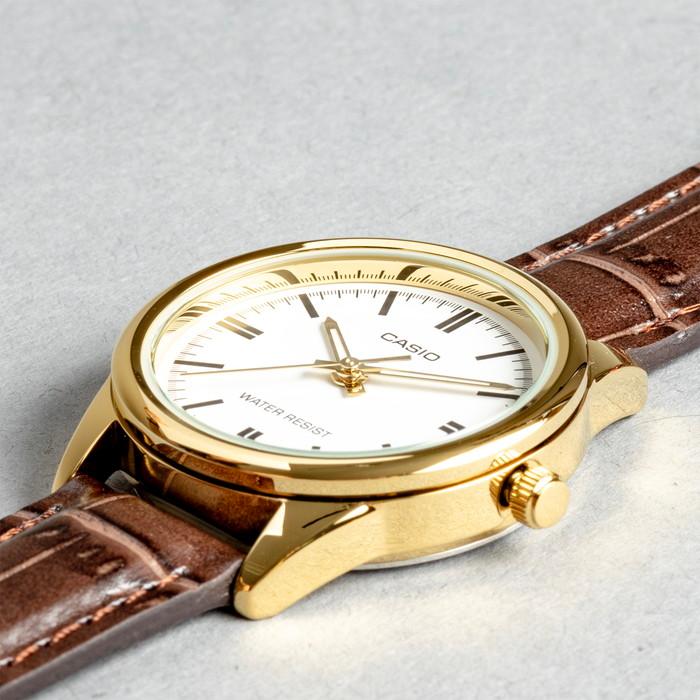 スタンダード（CASIO） 並行輸入品 10年保証 日本未発売 CASIO