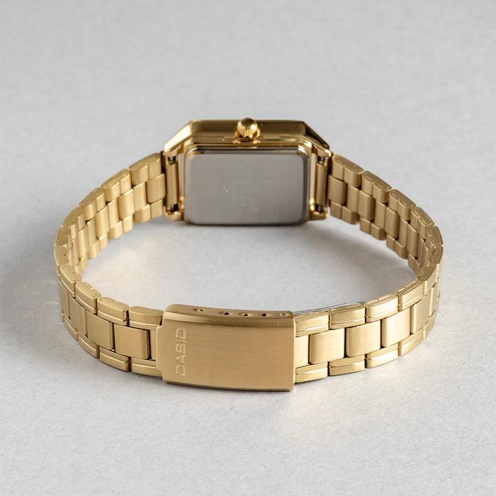 スタンダード（CASIO） 海外正規品 10年保証 日本未発売 CASIO