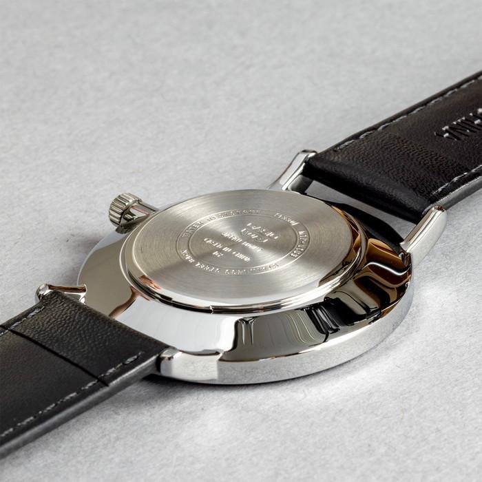 スタンダード（CASIO） 海外正規品 10年保証 日本未発売 CASIO