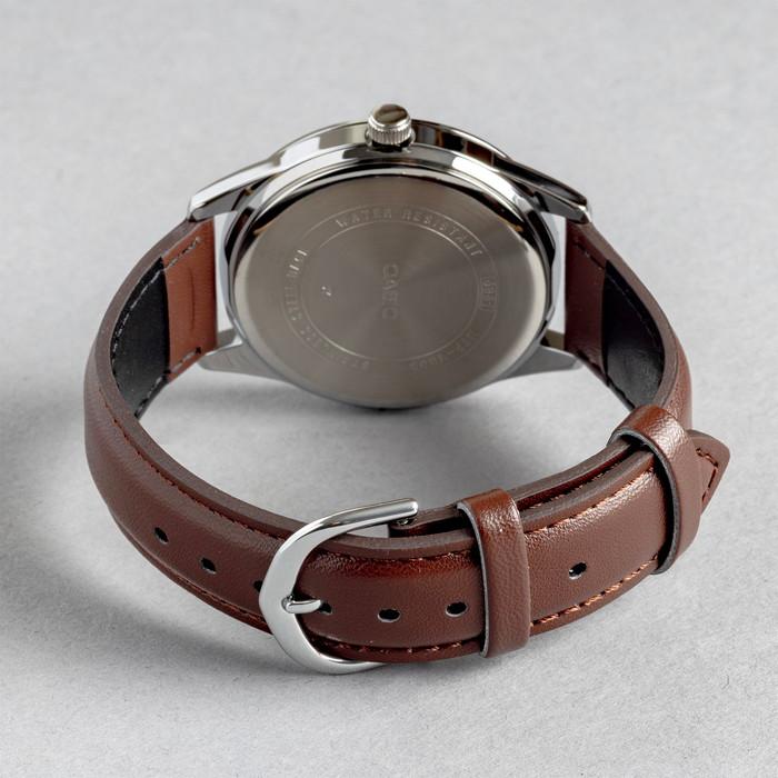 スタンダード（CASIO） 並行輸入品 10年保証 日本未発売 CASIO