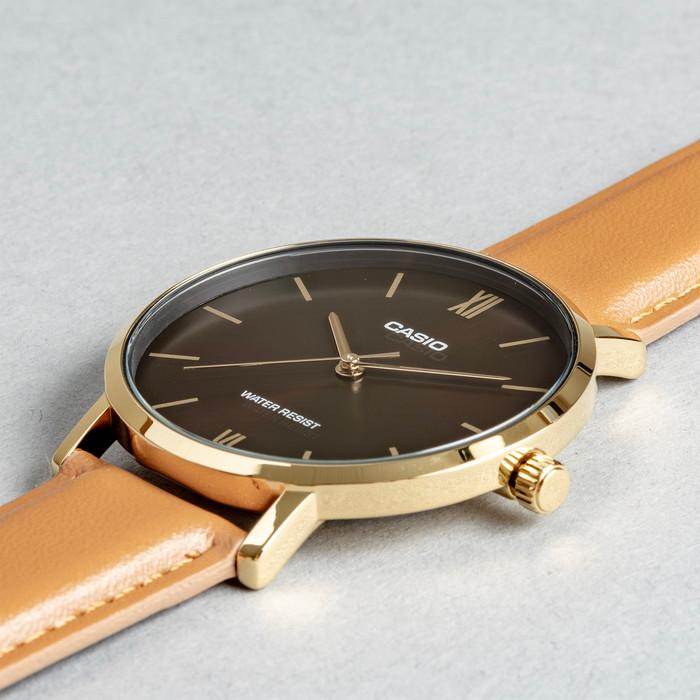 スタンダード（CASIO） 海外正規品 10年保証 日本未発売 CASIO