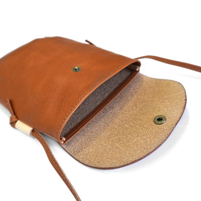 b3labo グリーン レザー ショルダーバッグ b3labo グリーン レザー ショルダーバッグ - メルカリ